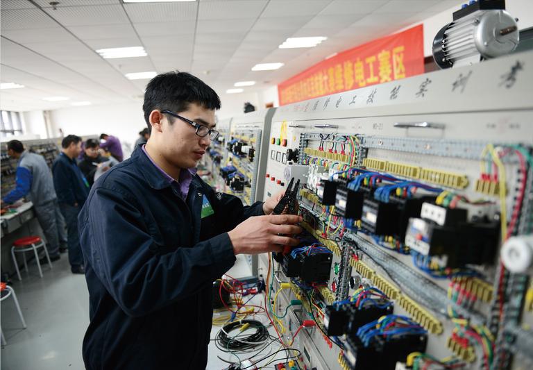 �������ʹ���-��Ӫ��ȫ,����һ·�ɳ�