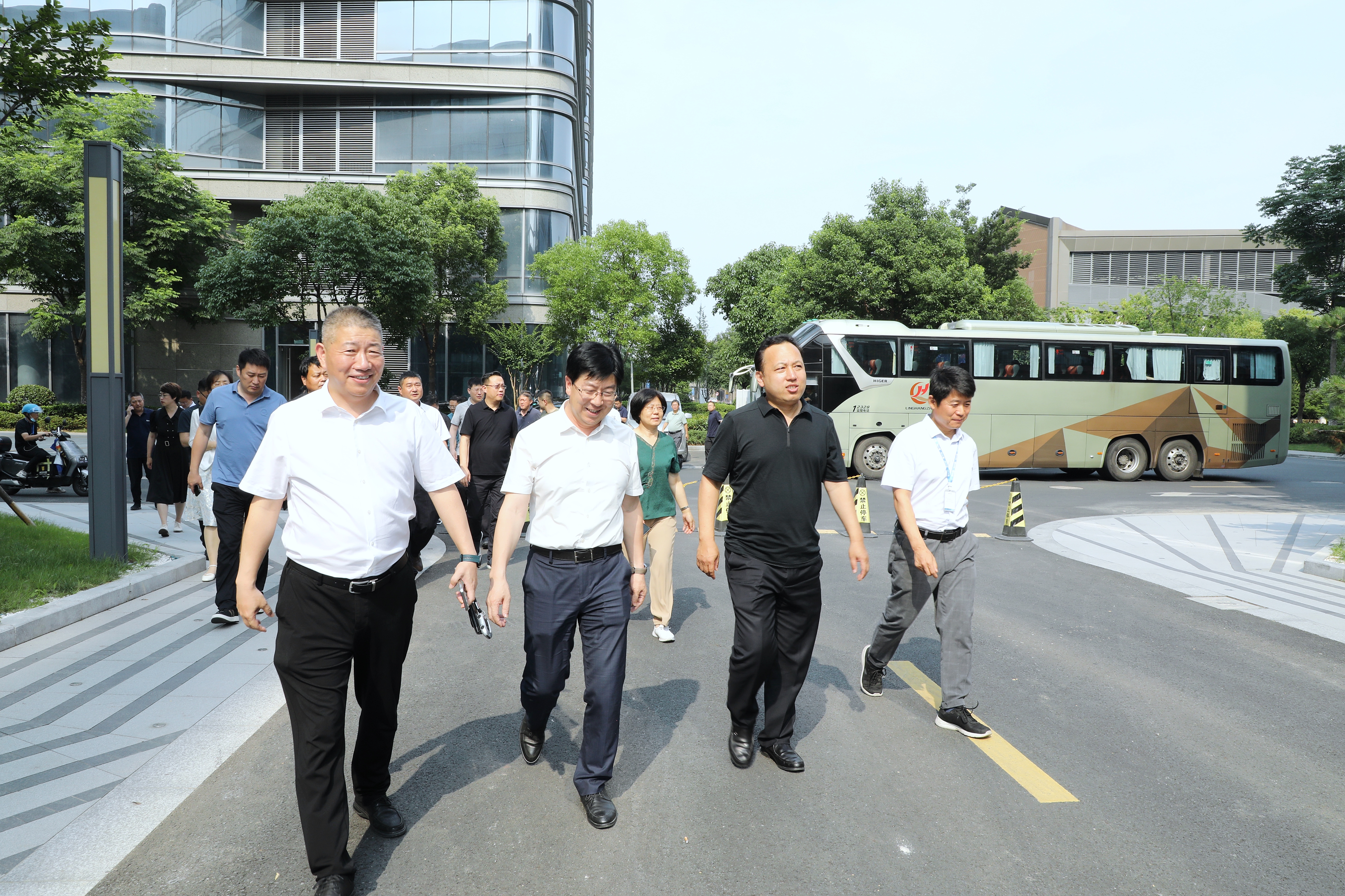 �������ʹ���-��Ӫ��ȫ,����һ·�ɳ�