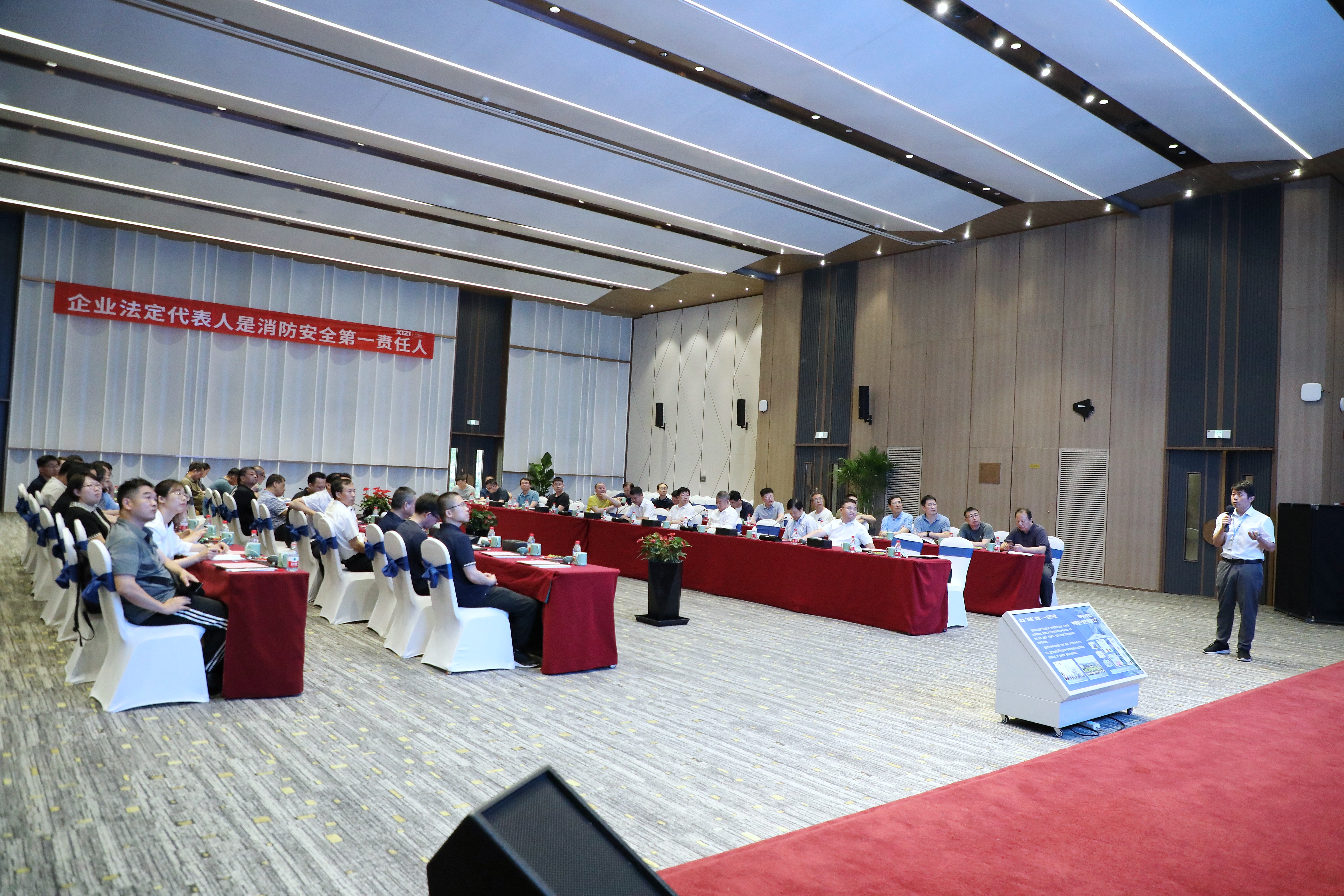 �������ʹ���-��Ӫ��ȫ,����һ·�ɳ�