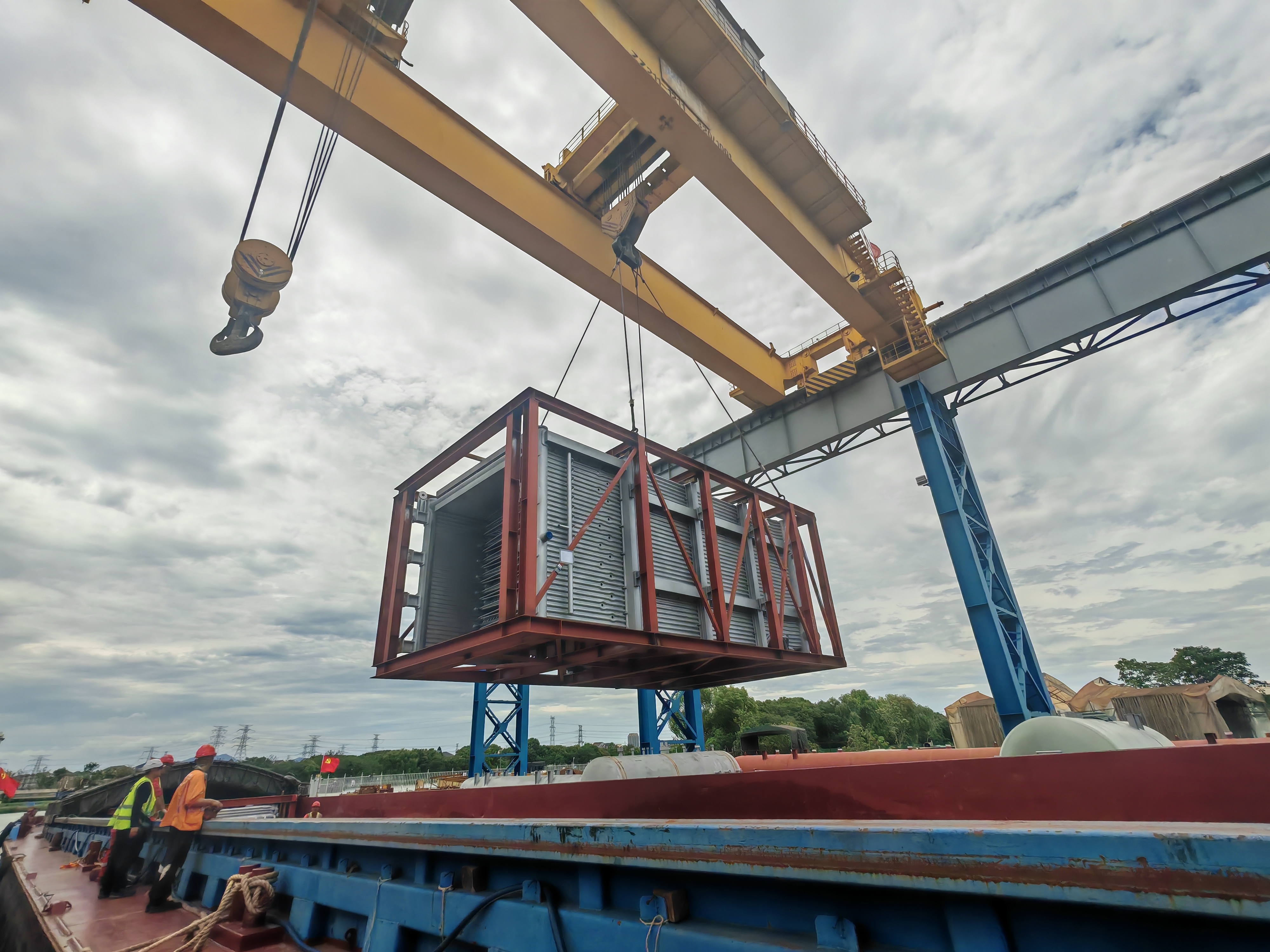 �������ʹ���-��Ӫ��ȫ,����һ·�ɳ�